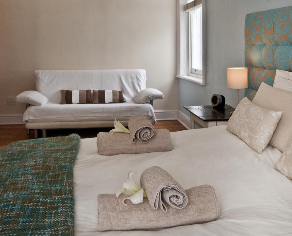 Six On Scott Bed & Breakfast Cape Town Room photo